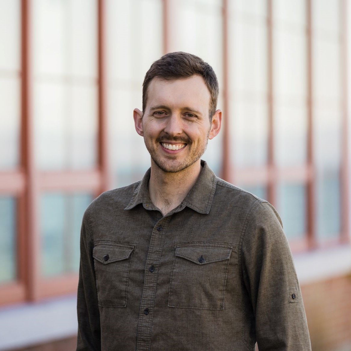 DJ_Preferred Headshot SQUARE SMALL